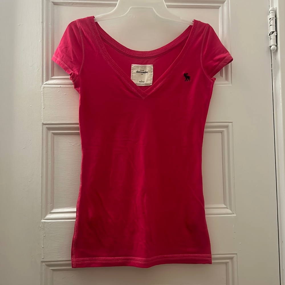Vintage Abercrombie Kids Hot Pink V-Neck T-shirt Size Large